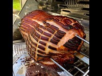 Glaseret Skinke Paa Rotisseri Opskrift Gasgrill 4 3655